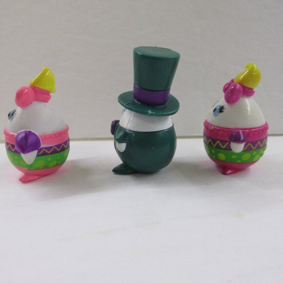 3 Topps Easter Egg Humpty Dumpty and 2 Girl Figure Pencil Toppers Vintage 2001 - Picture 3 of 14